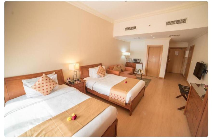 Al Safir Tower - Residence Al Manamah Esterno foto
